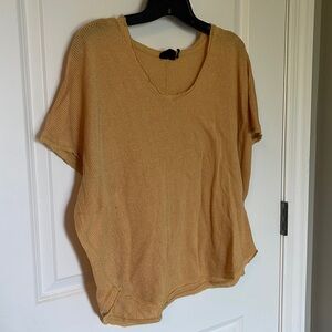Lightweight mustard yellow top EUC